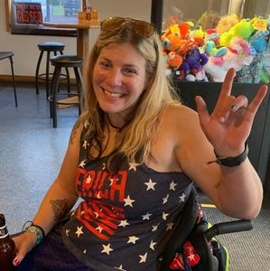 Meet your Posher, Carissa